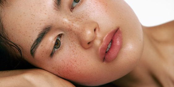 The Evolutionary Attraction to Rosy Skin: Why We’re Wired to Find a Flush So Alluring